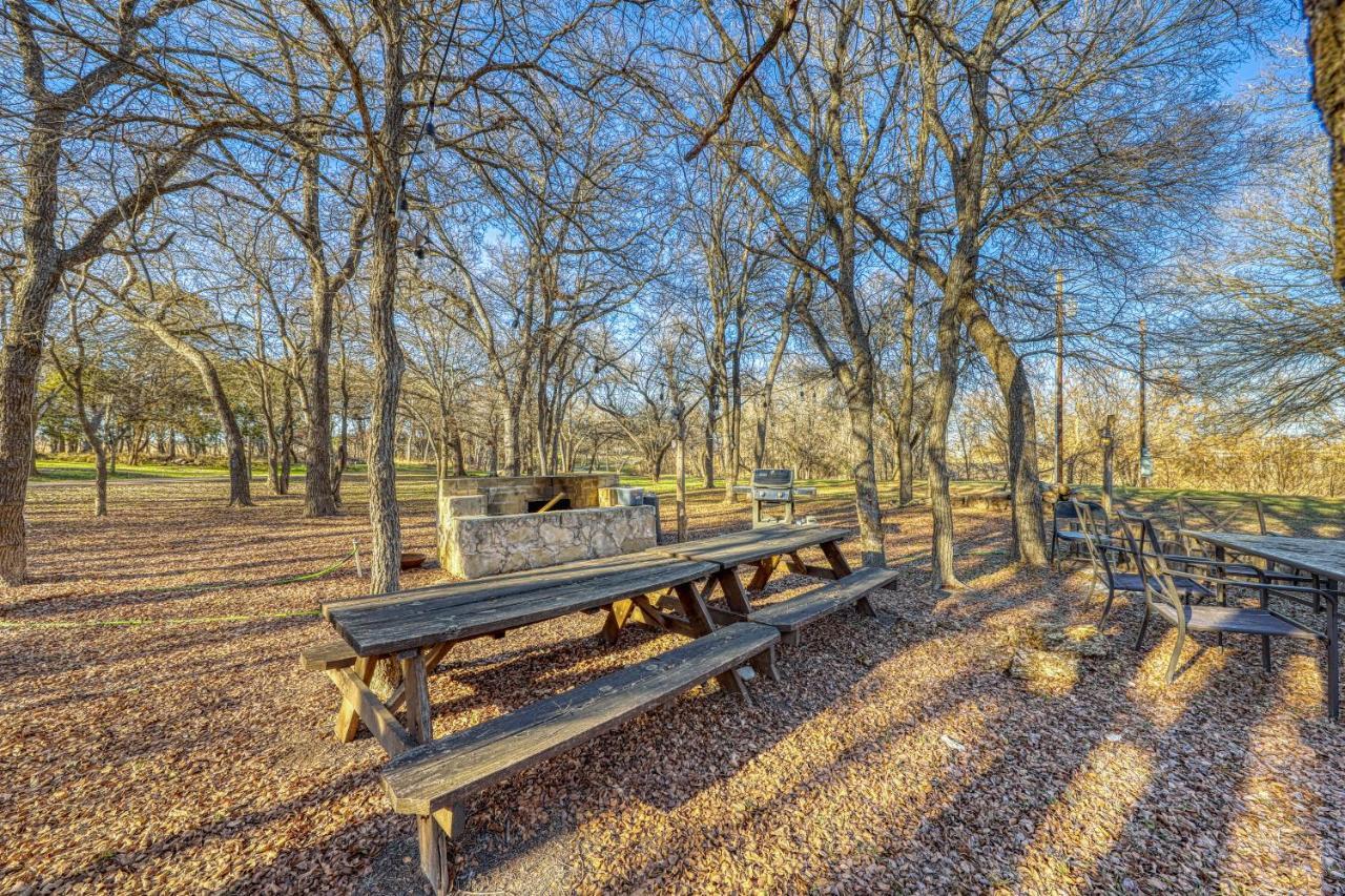 The Pecan @ Mendelbaum Winery Guest Cabins Villa Fredericksburg Esterno foto